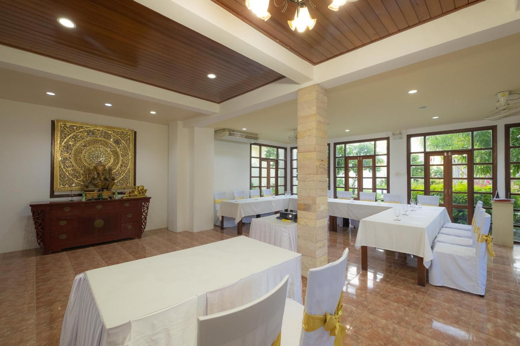 Blue Beach Grand Resort And Spa In Chalong Phuket By Dayuu Ban Saiyuan Exterior foto
